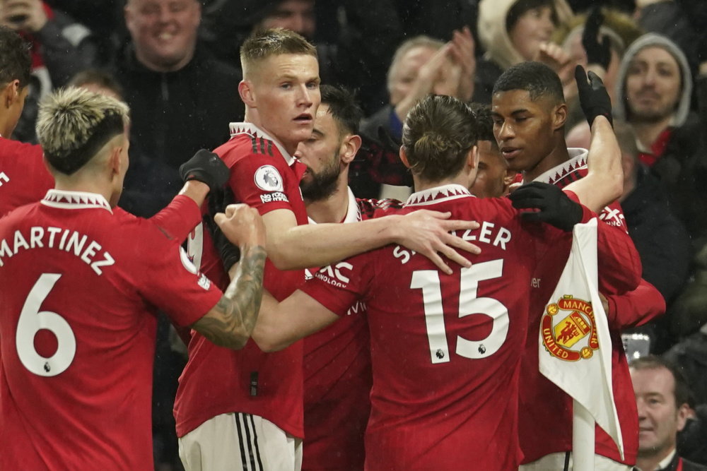 费耶诺德4-0兹沃勒，米兰博两传一射，派尚梅开二度.