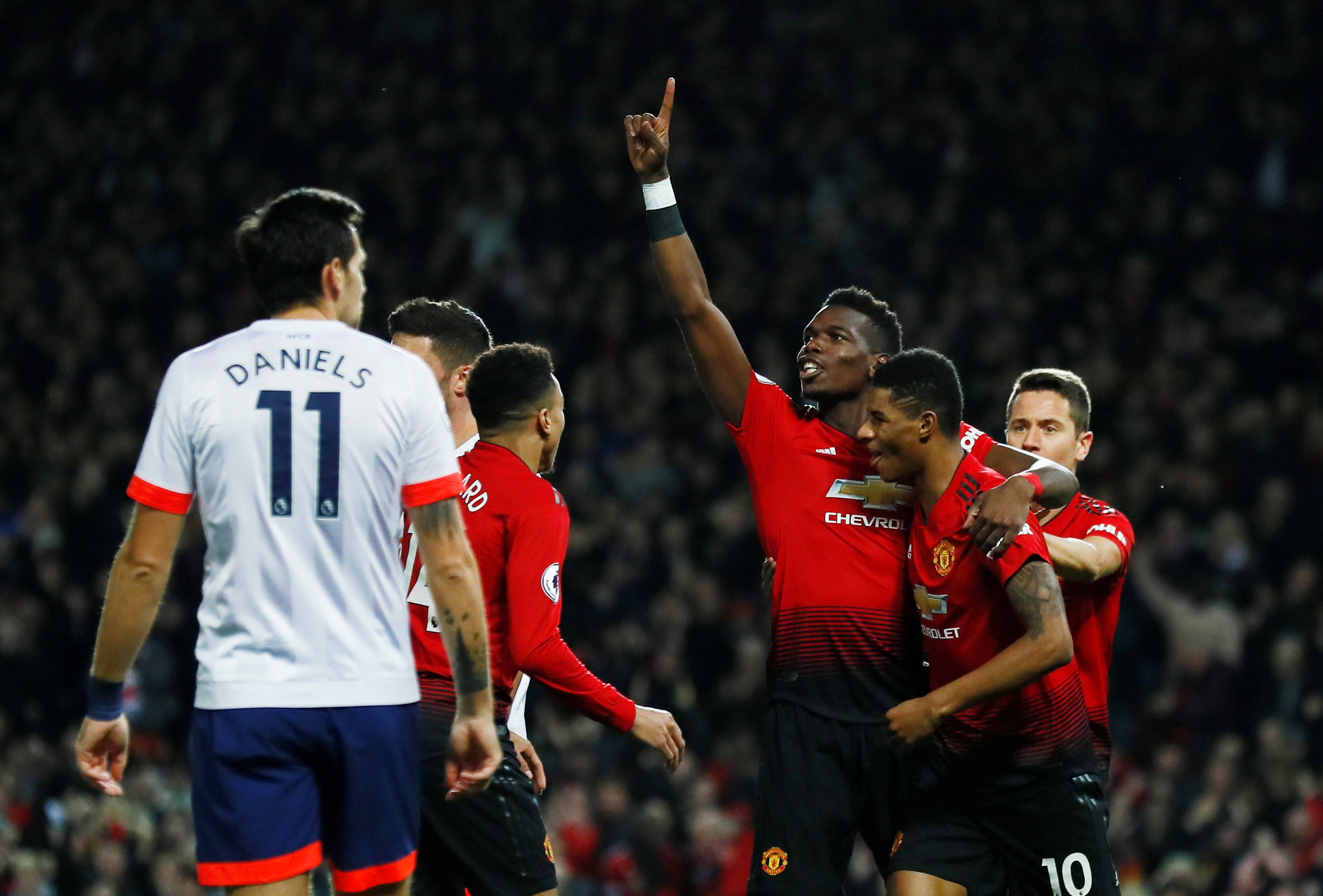 收手吧“资本家的丑孩子”，没演技就回家多练，不要出来祸害观众.