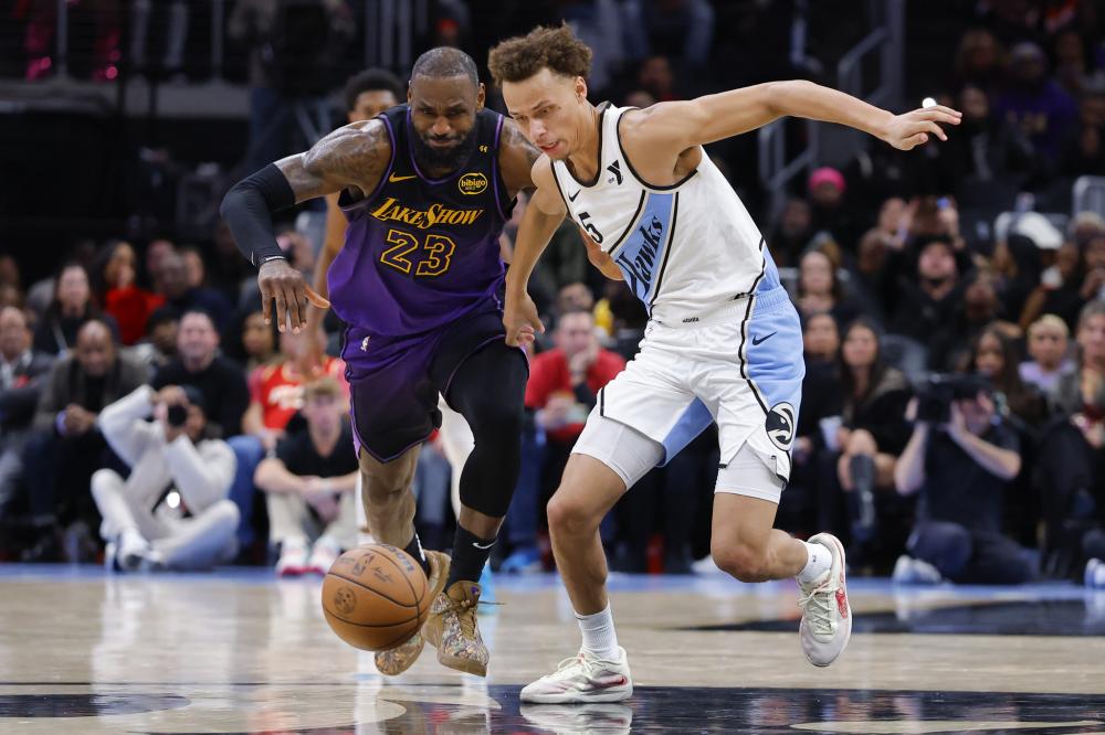 不少球迷和 不少球迷和