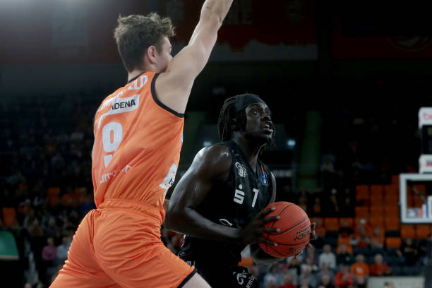 立了榜样 立了榜样