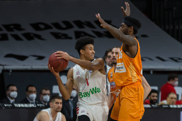 在开场阶段 在开场阶段