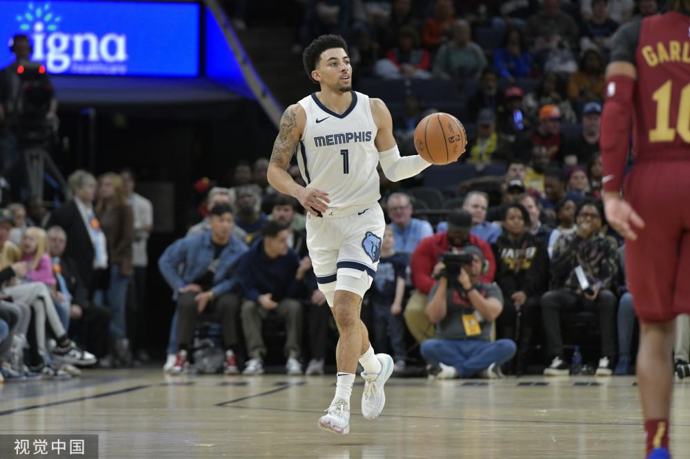 他与锋线队 他与锋线队